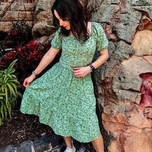 Star Wars The Mandalorian Grogu Crop Top and Midi Skirt (2 piece) Green